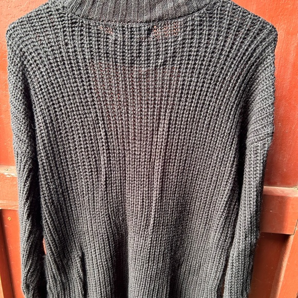 Black long sleeve sweater dress - Picture 2 of 5